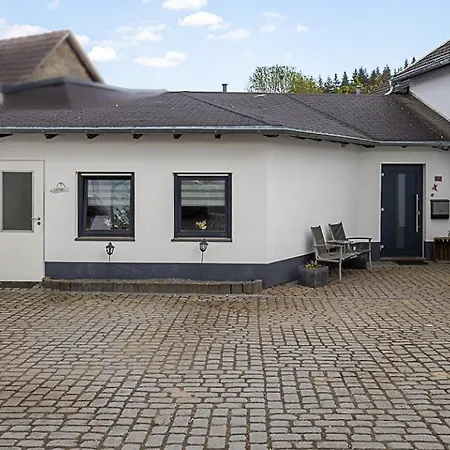 Wohlfuehloase Am Nuerburgring Appartement